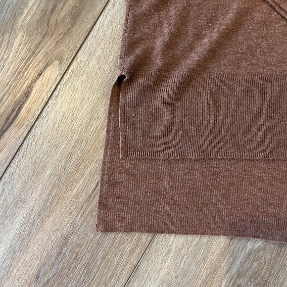 H&M brown tunic sweater - Picture 2 of 3